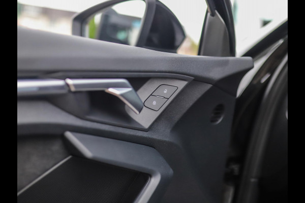 Audi RS 3 Limousine 2.5 TFSI A3 quattro | CT Carbon | RS-Dynamic | Matrix | Keyless | B&O | Leder | Camera