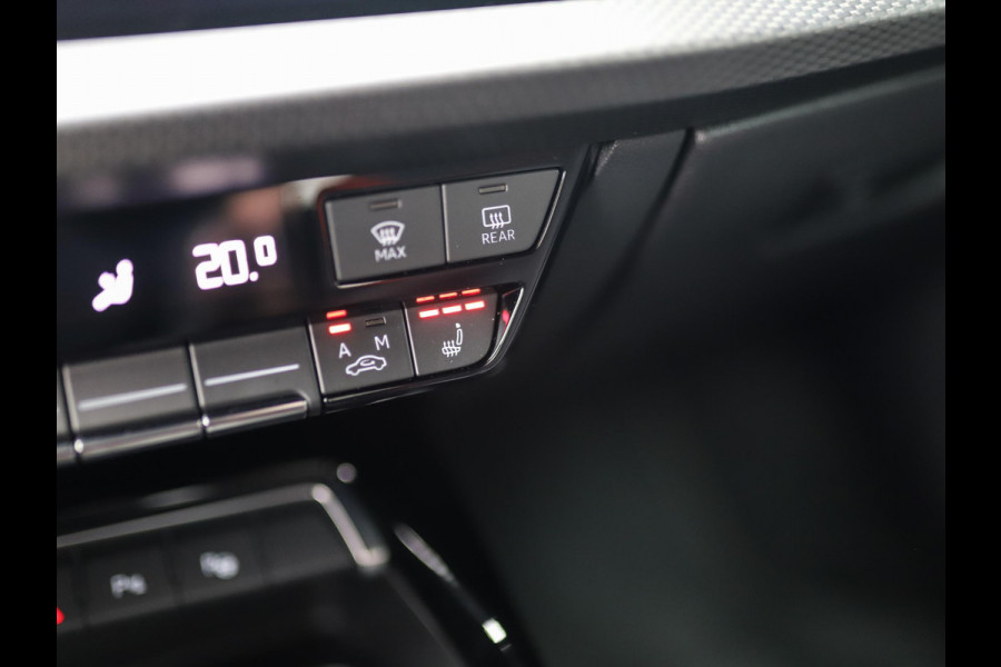 Audi RS 3 Limousine 2.5 TFSI A3 quattro | CT Carbon | RS-Dynamic | Matrix | Keyless | B&O | Leder | Camera