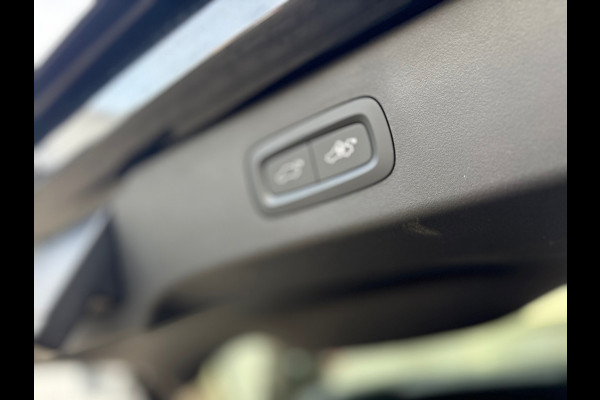 Lynk & Co 01 1.5 PHEV 261 PK AUTOMAAT BLACK EDITION (BOVAG/RIJKLAARPRIJS)