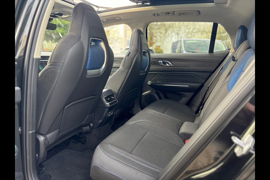 Lynk & Co 01 1.5 PHEV 261 PK AUTOMAAT BLACK EDITION (BOVAG/RIJKLAARPRIJS)