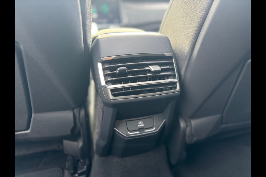 Lynk & Co 01 1.5 PHEV 261 PK AUTOMAAT BLACK EDITION (BOVAG/RIJKLAARPRIJS)