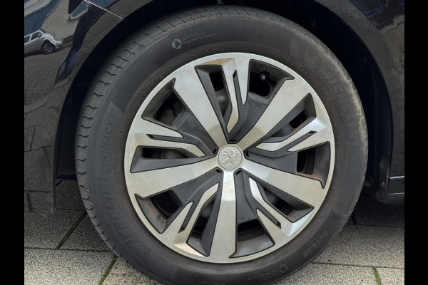 Peugeot 208 1.2 PureTech Active Pack 53.000 KM - Navigatie / Apple CarPlay I Airco I LED I Veiligheid pakket I Dealer onderhouden