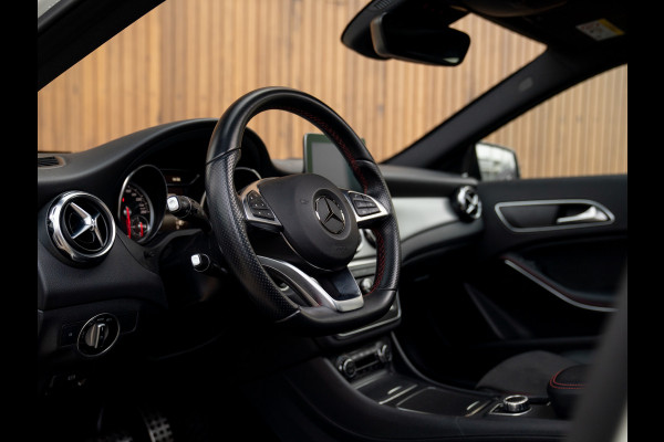Mercedes-Benz GLA 200 Business | AMG Pakket | Pano-dak | Sportstoelen | Harman/Kardon