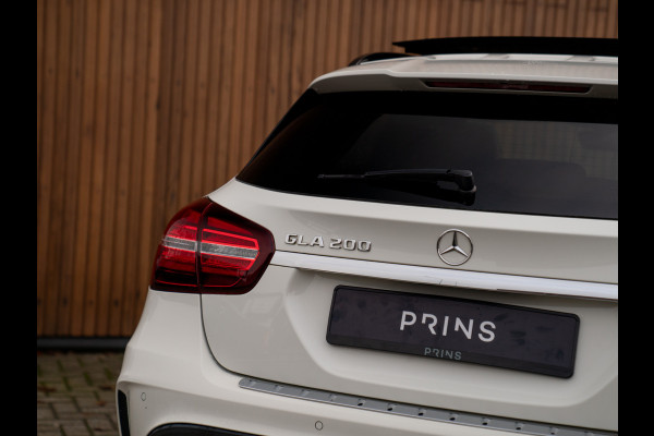 Mercedes-Benz GLA 200 Business | AMG Pakket | Pano-dak | Sportstoelen | Harman/Kardon
