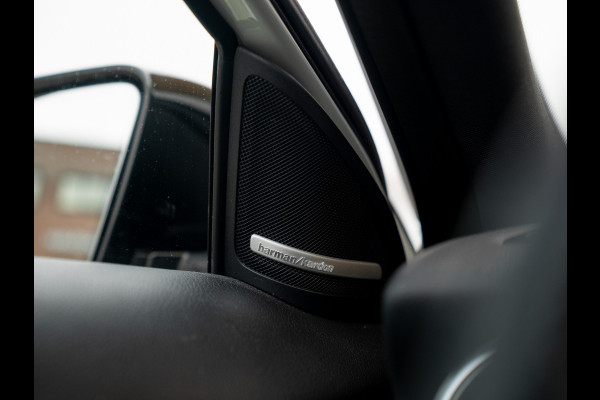Mercedes-Benz GLA 200 Business | AMG Pakket | Pano-dak | Sportstoelen | Harman/Kardon