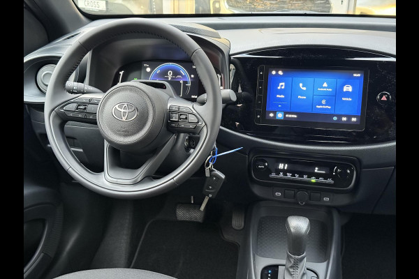 Toyota Aygo X 1.5 Hybrid Play | Celestite grey, Apple CarPlay/Android Auto, Parkeercamera, Adaptive cruise control