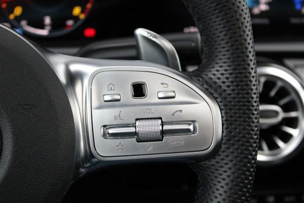 Mercedes-Benz CLA-Klasse Shooting Brake AMG 35 4MATIC Premium Plus | FULL OPTION! | SCHAALSTOELEN | STOELKOELING | PANO | HUD | BURMESTER | KEYLESS | 360 |