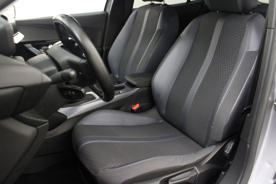 Peugeot 2008 1.2 PureTech Allure |Navi|Camera|