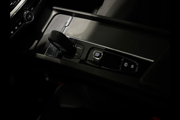 Volvo V60 B3 Aut. Momentum ACC Trekhaak Parkeercamera 164pk