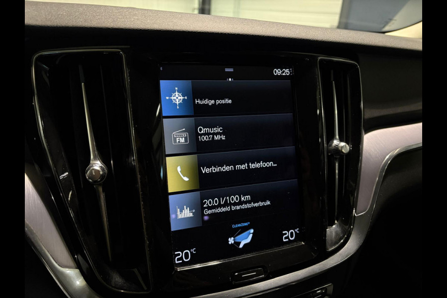 Volvo V60 B3 Aut. Momentum ACC Trekhaak Parkeercamera 164pk