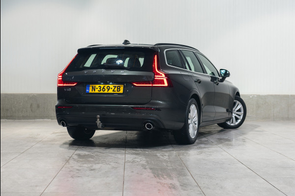 Volvo V60 B3 Aut. Momentum ACC Trekhaak Parkeercamera 164pk