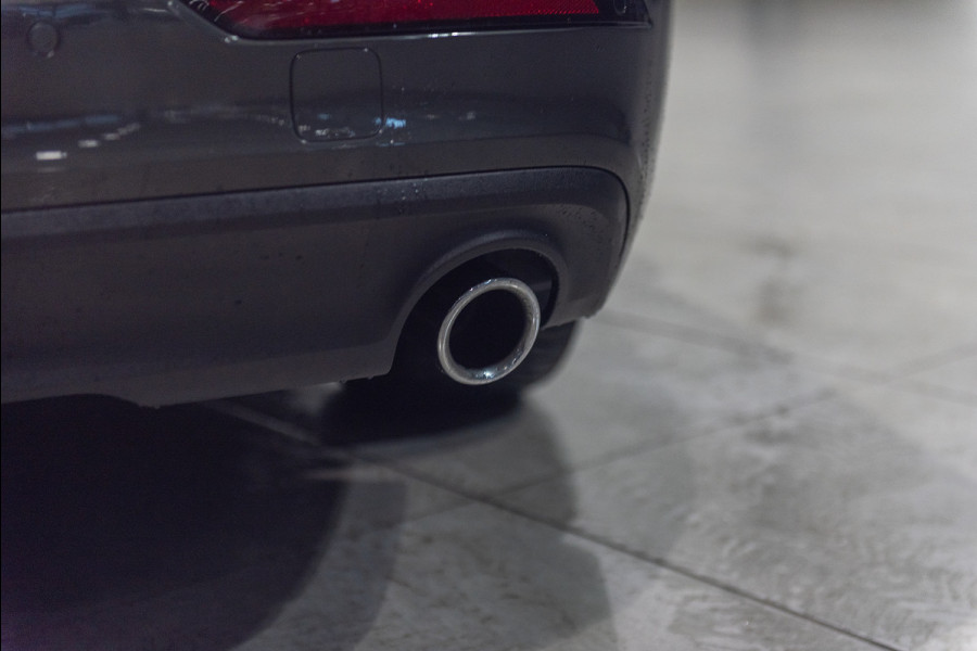 Volvo V60 B3 Aut. Momentum ACC Trekhaak Parkeercamera 164pk