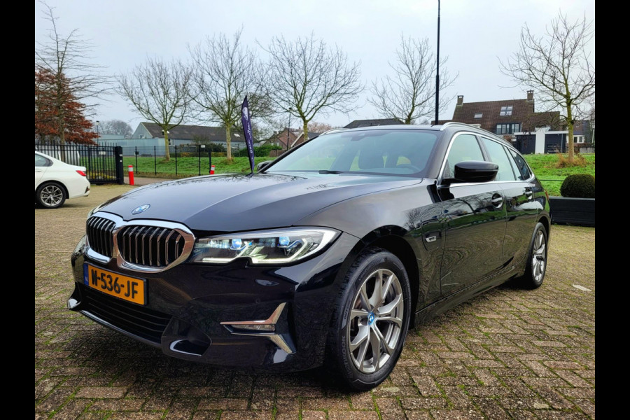 BMW 3 Serie Touring 320e Laser, Mokka Sport-leder, Stuurverw. Luxury Line (1e eig. NL NAP)