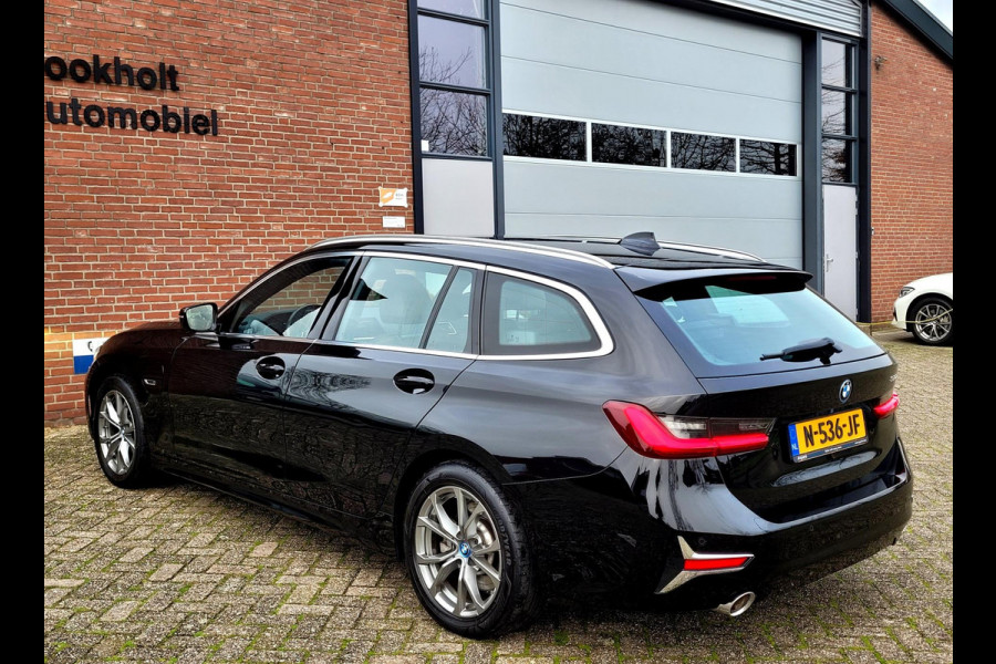 BMW 3 Serie Touring 320e Laser, Mokka Sport-leder, Stuurverw. Luxury Line (1e eig. NL NAP)