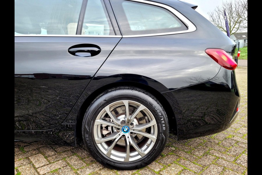 BMW 3 Serie Touring 320e Laser, Mokka Sport-leder, Stuurverw. Luxury Line (1e eig. NL NAP)