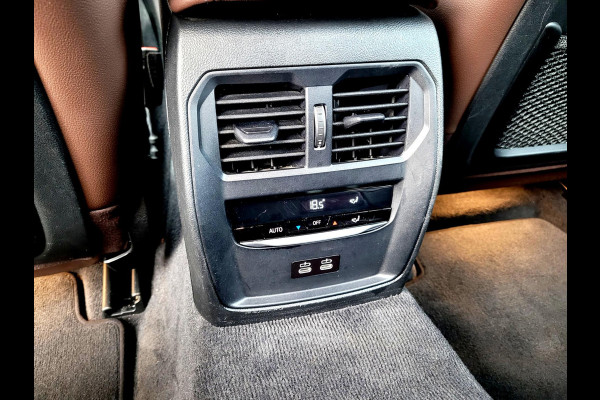 BMW 3 Serie Touring 320e Laser, Mokka Sport-leder, Stuurverw. Luxury Line (1e eig. NL NAP)