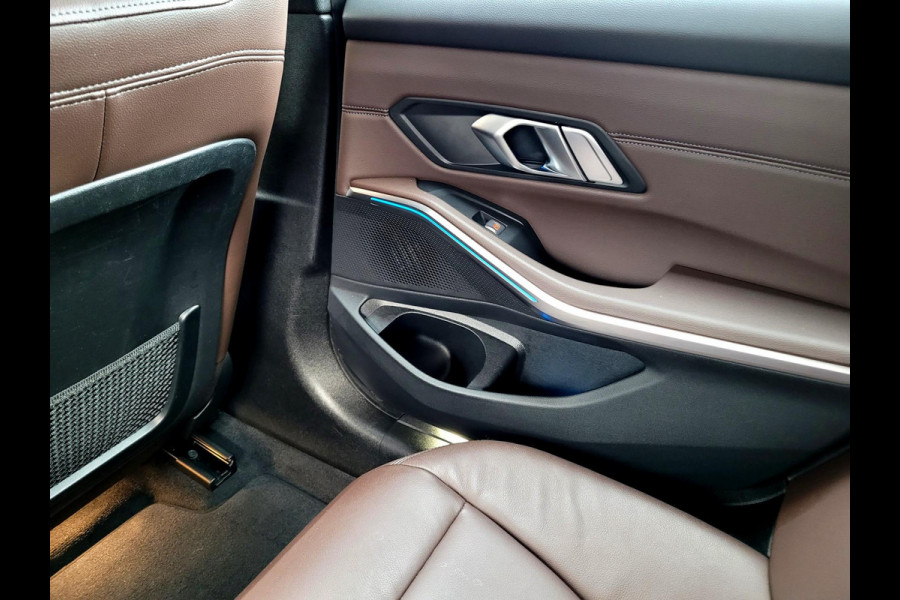 BMW 3 Serie Touring 320e Laser, Mokka Sport-leder, Stuurverw. Luxury Line (1e eig. NL NAP)