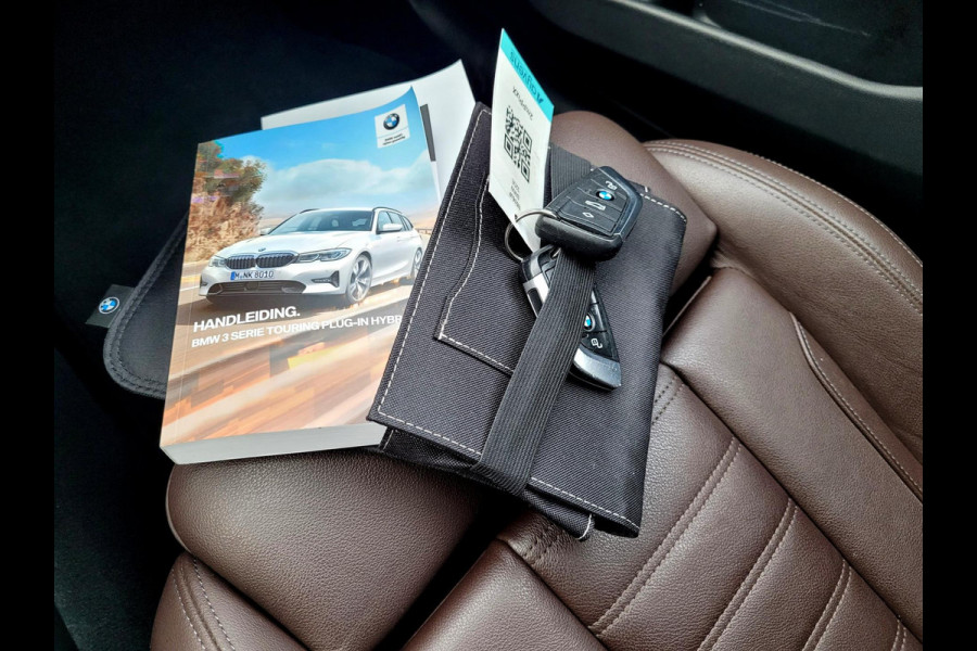 BMW 3 Serie Touring 320e Laser, Mokka Sport-leder, Stuurverw. Luxury Line (1e eig. NL NAP)