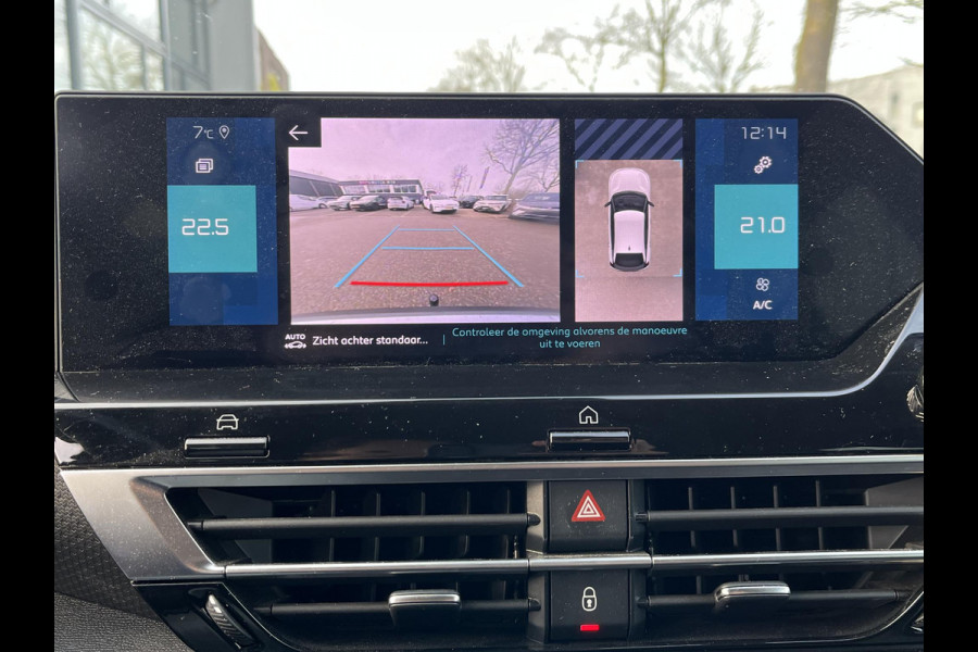 Citroën Ë-C4 Shine 50 kWh SOH 98% 3-FASE LADER | VAN: €19.900 VOOR: €17.877- UW EINDEJAARSVOORDEEL: €2.023| stuur + stoel verwarming | trekhaak | head-up display | Camera | keyles start & go | dodehoek | Rijklaar geleverd met 12 maanden BOVAG-garantie