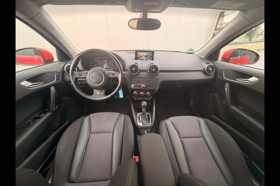 Audi A1 Sportback 1.0 TFSI Sport S line Edition DSG Navigatie 4-Deurs Stoelverw Xenon PDC Cruise