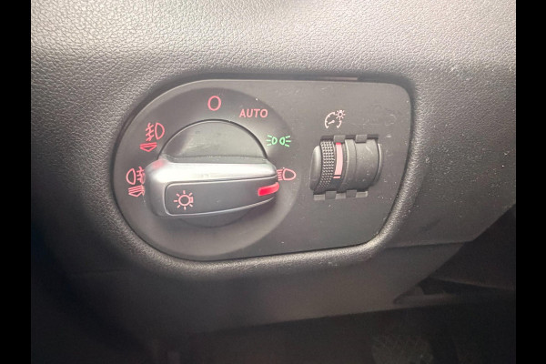 Audi A1 Sportback 1.0 TFSI Sport S line Edition DSG Navigatie 4-Deurs Stoelverw Xenon PDC Cruise