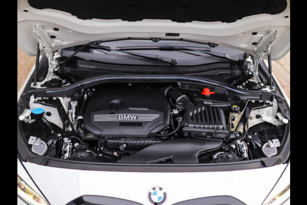 BMW 1-serie 118i High Executive | M-Sport | PDC | LED | Cruise Control