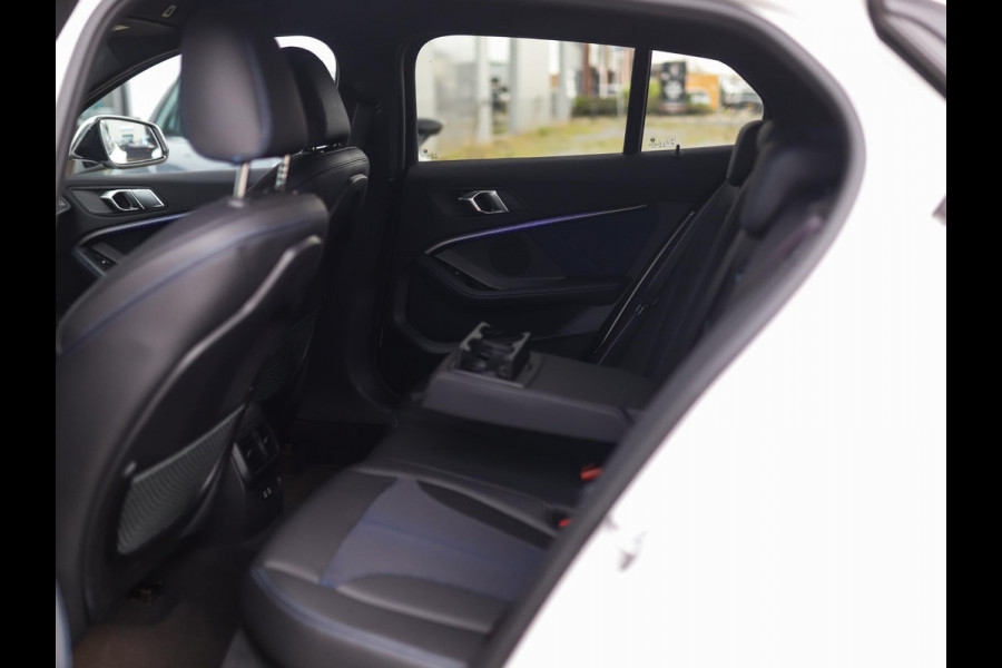 BMW 1-serie 118i High Executive | M-Sport | PDC | LED | Cruise Control