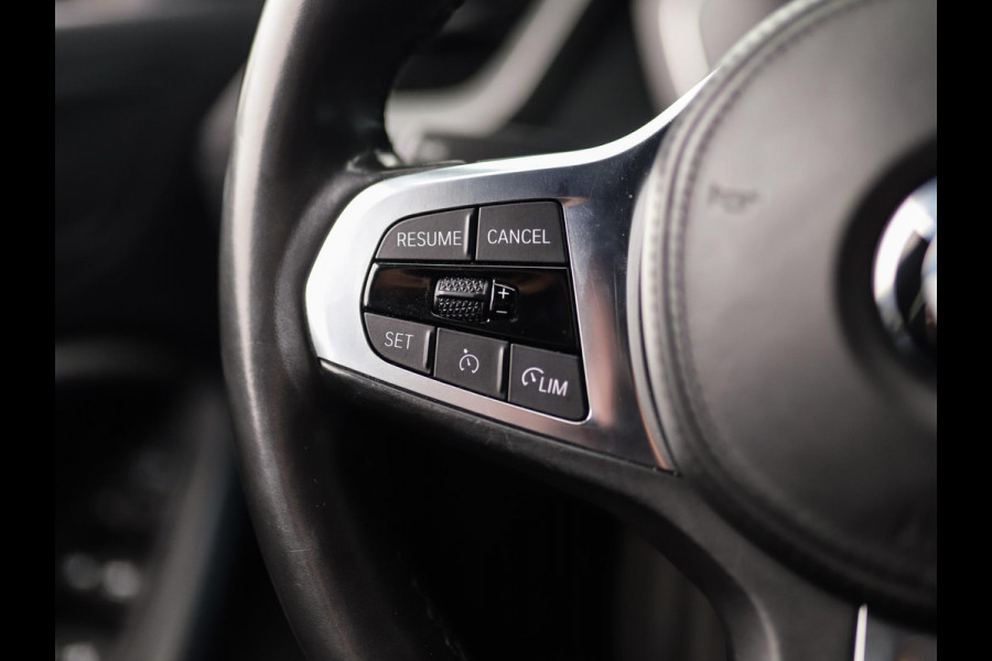 BMW 1-serie 118i High Executive | M-Sport | PDC | LED | Cruise Control