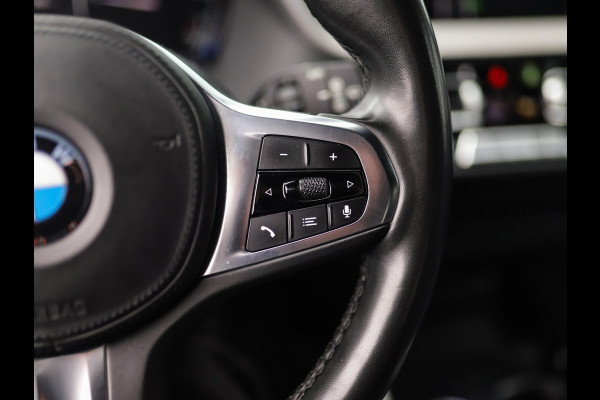 BMW 1-serie 118i High Executive | M-Sport | PDC | LED | Cruise Control