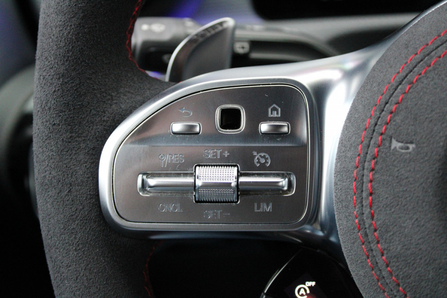 Mercedes-Benz A-Klasse AMG 35 4MATIC Edition 1 | FULL OPTION! | SCHAALSTOELEN | PANO | BURMESTER | STERRENHEMEL | HUD | MEMORY | 360 |
