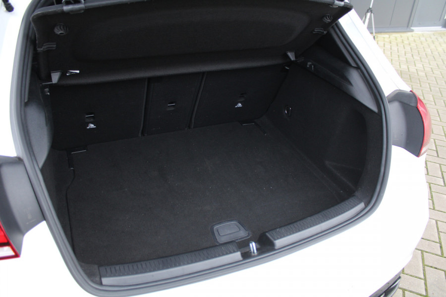 Mercedes-Benz A-Klasse AMG 35 4MATIC Edition 1 | FULL OPTION! | SCHAALSTOELEN | PANO | BURMESTER | STERRENHEMEL | HUD | MEMORY | 360 |