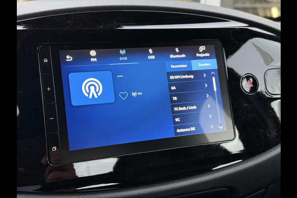 Toyota Aygo X 1.5 Hybrid Play | Celestite grey, Apple CarPlay/Android Auto, Parkeercamera, Adaptive cruise control