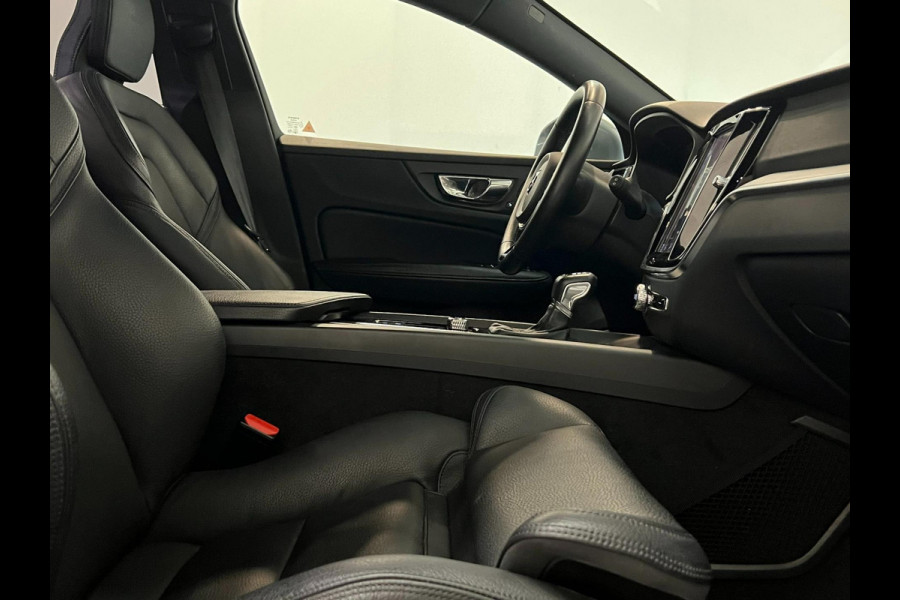 Volvo V60 2.0 T5 Inscription / NL-auto / B&W / Memory / Trekhaak