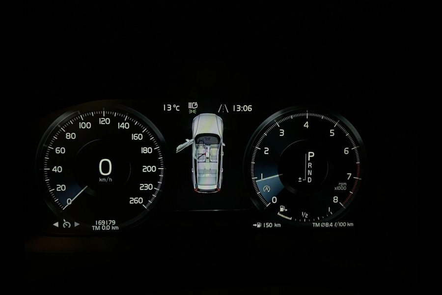 Volvo V60 2.0 T5 Inscription / NL-auto / B&W / Memory / Trekhaak