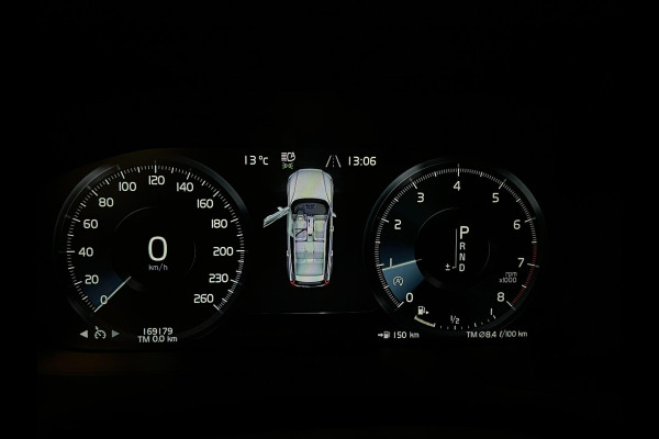 Volvo V60 2.0 T5 Inscription / NL-auto / B&W / Memory / Trekhaak