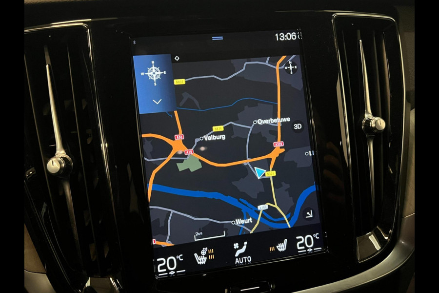 Volvo V60 2.0 T5 Inscription / NL-auto / B&W / Memory / Trekhaak
