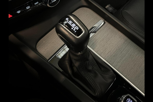 Volvo V60 2.0 T5 Inscription / NL-auto / B&W / Memory / Trekhaak