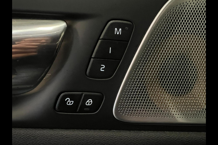 Volvo V60 2.0 T5 Inscription / NL-auto / B&W / Memory / Trekhaak