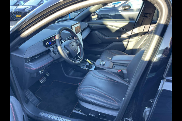 Ford Mustang Mach-E Extended AWD 98 kWh 337pk  | Adaptieve Cruise  | Trekhaak | Bang&Olufsen | 360 graden camera | Memory Seats