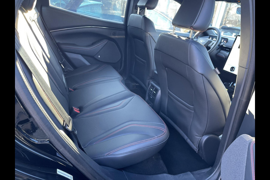 Ford Mustang Mach-E Extended AWD 98 kWh 337pk  | Adaptieve Cruise  | Trekhaak | Bang&Olufsen | 360 graden camera | Memory Seats
