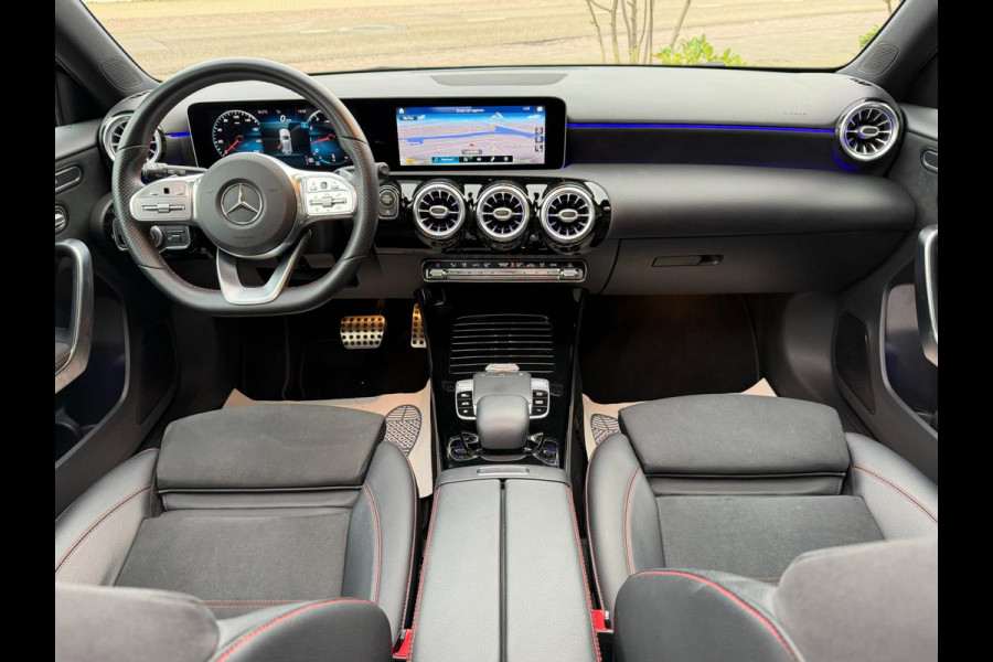 Mercedes-Benz A-Klasse 180 AMG Line