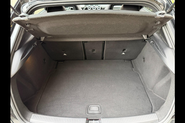 Mercedes-Benz A-Klasse 180 AMG Line