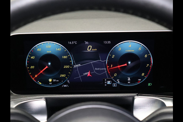 Mercedes-Benz Glb 200 Advantage [SCHUIFKANTELDAK, CRUISE CONTROL, APPLE CARPLAY, ACHTERUITRIJCAMERA, PDC V+A, AUTOMATISCHE AIROC, ELEKTRISCHE ACHTERKLEP, NIEUWSTAAT]