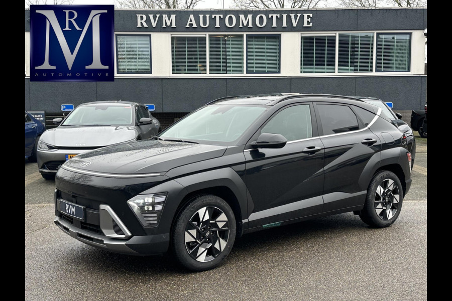 Hyundai Kona 1.6 GDI HEV Premium Sky VAN: 44.300,- VOOR: 35.877,- UW EINDEJAARSVOORDEEL: 8.413,- euro FULL HYBRID | NIEUWE AUTO MET REGISTRATIE | VOLLE AUTO! | FABR GARANTIE T/M 12-2029