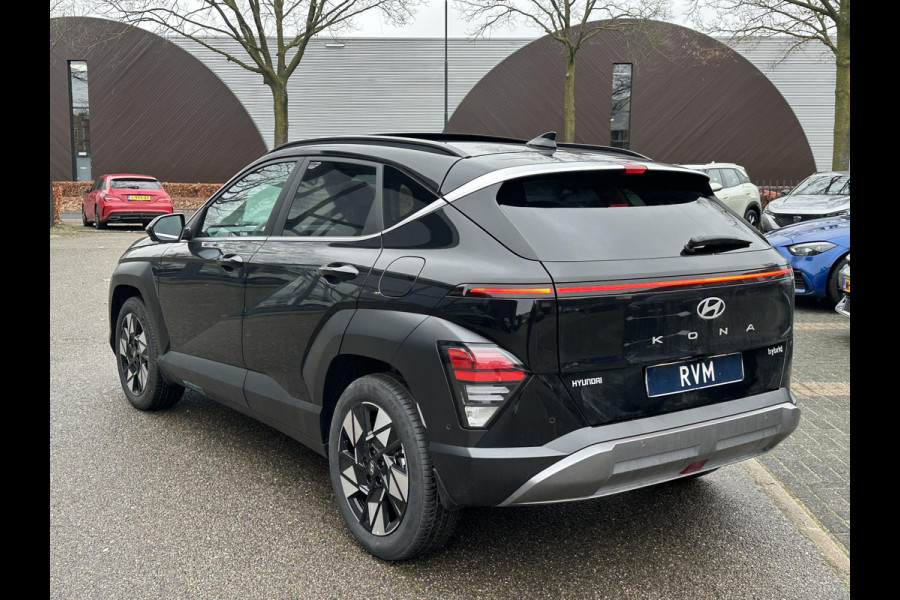 Hyundai Kona 1.6 GDI HEV Premium Sky VAN: 44.300,- VOOR: 35.877,- UW EINDEJAARSVOORDEEL: 8.413,- euro FULL HYBRID | NIEUWE AUTO MET REGISTRATIE | VOLLE AUTO! | FABR GARANTIE T/M 12-2029