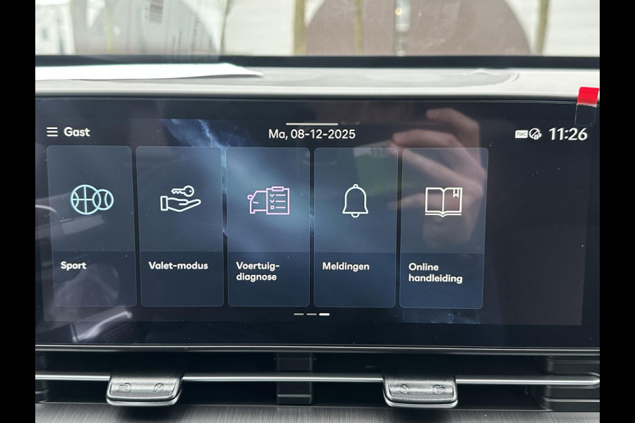 Hyundai Kona 1.6 GDI HEV Premium Sky VAN: 44.300,- VOOR: 35.877,- UW EINDEJAARSVOORDEEL: 8.413,- euro FULL HYBRID | NIEUWE AUTO MET REGISTRATIE | VOLLE AUTO! | FABR GARANTIE T/M 12-2029