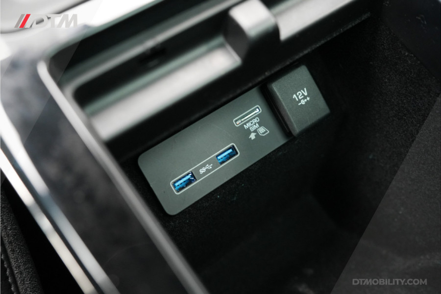 Land Rover Range Rover Evoque 2.0 P200 AWD R-Dynamic | Panorama | Meridian | Camera