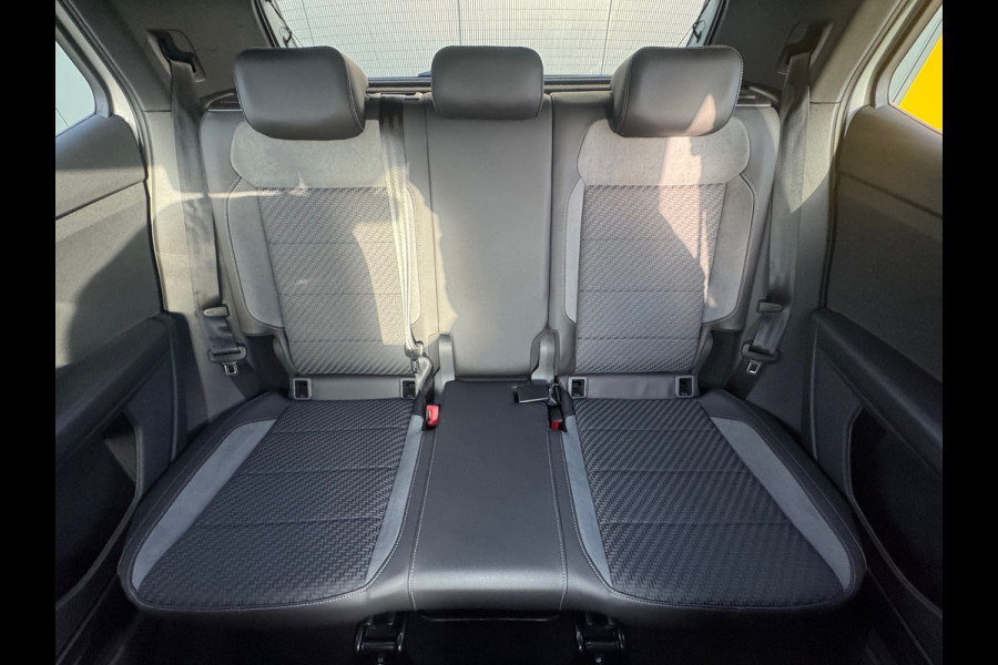 Volkswagen T-Cross 1.0 TSI Automaat R-Line * Carplay * Virtual Cockpit * Climate Control * Adaptieve Cruise *