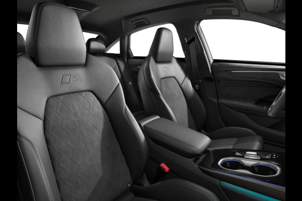 Audi A6 Limousine Edition one e-hybrid 299 pk | Techniekpakket plus | Geheugen stoelen voor | Alcantara/leren bekleding | Interieurdelen carbon |