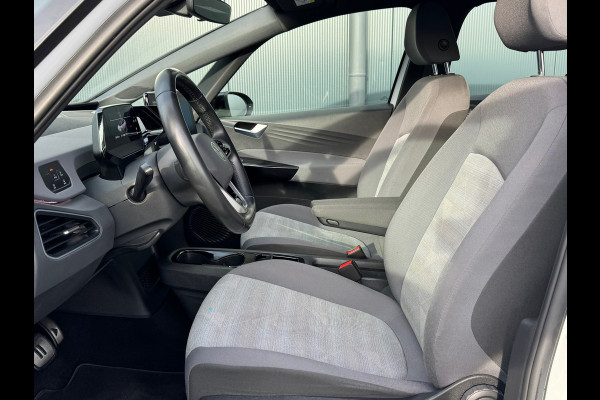 Volkswagen ID.3 First 58 kWh * SoH 89% * Steunhaak * Navigatie * Parkeersensoren * Adaptieve Cruise *